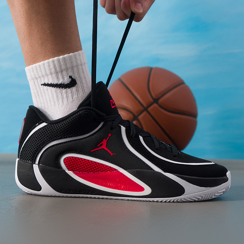 Nike Men's Shoes Jordan Tatum  – обзор и цена Men Shoes Jordan 4